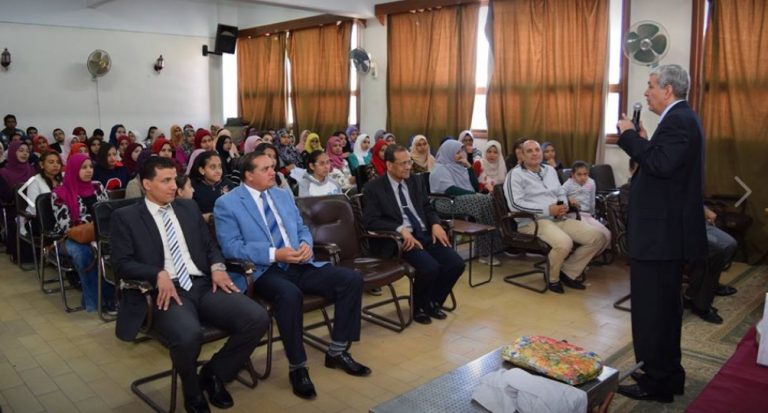 فعالية بعنوان” علوم تتحب ” بجامعة سوهاج