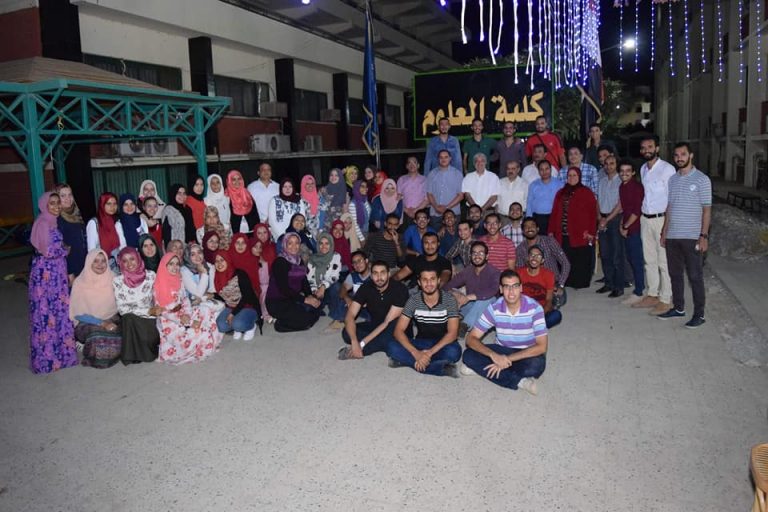 علوم سوهاج تنظم إفطارا جماعيا تحت شعار “علوم تتحب”