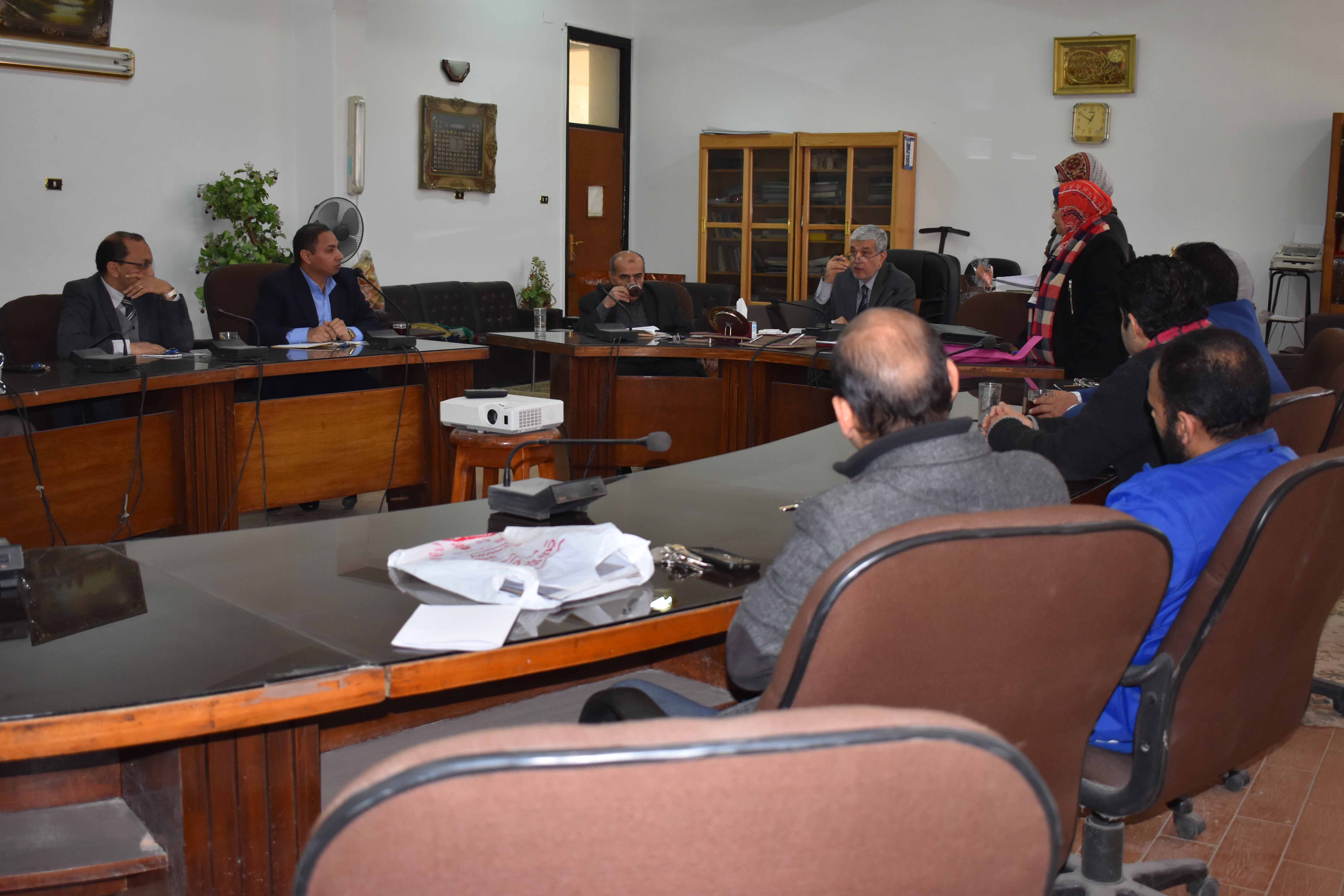 الاجتماع الثالث للجنة المنظمة لليوم العلمى الرابع للكلية