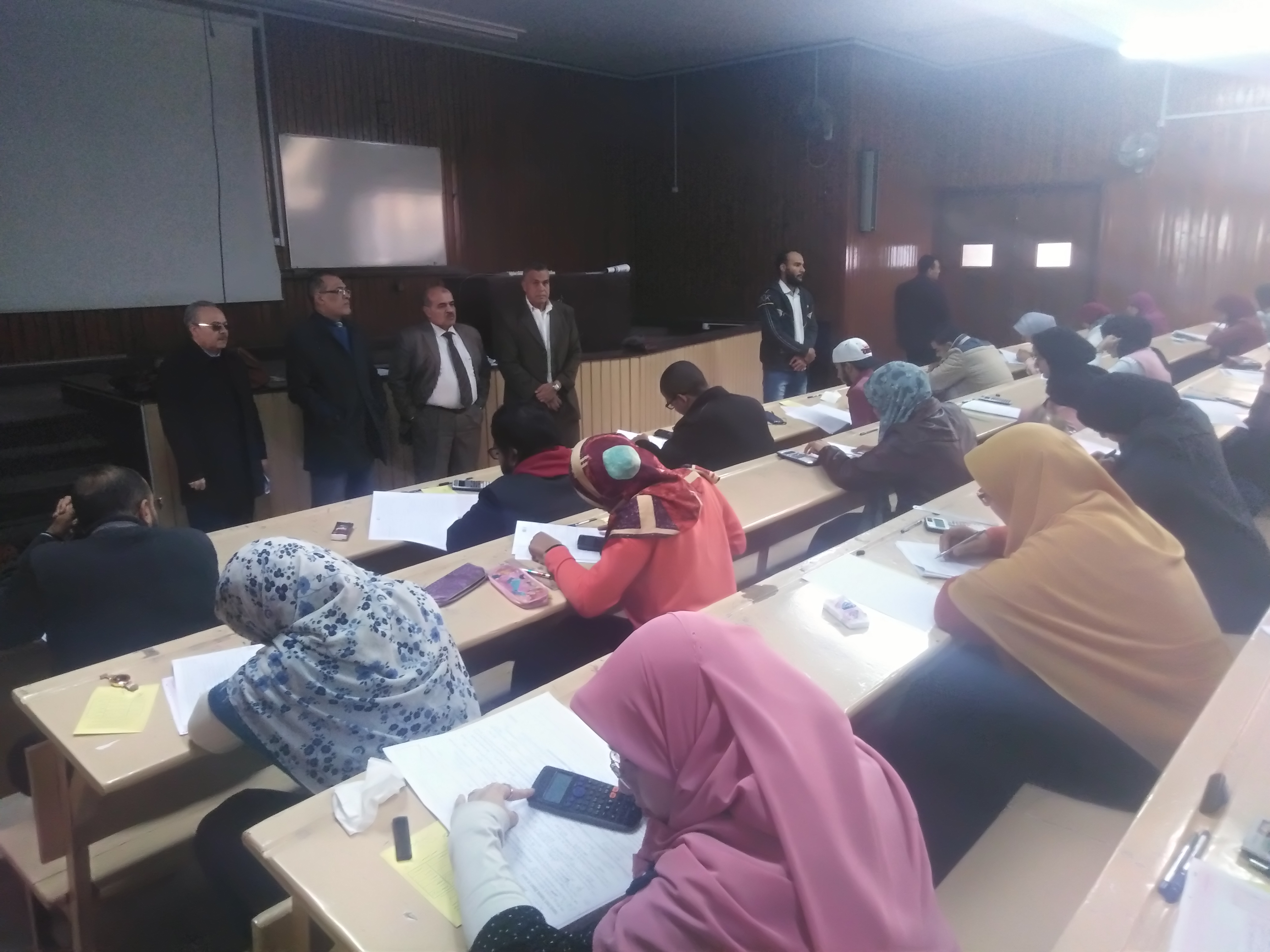 جولة تفقدية لاعمال الامتحانات للفصل الدراسى الاول