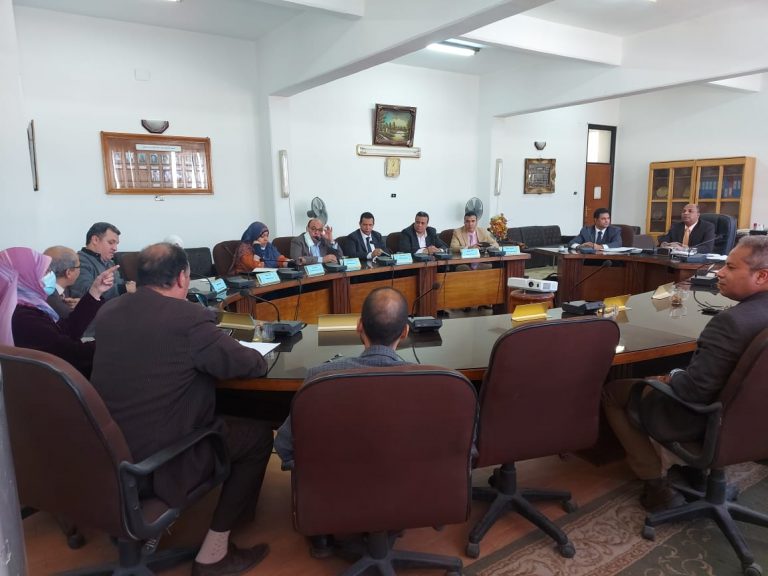 كلية العلوم تنتهي من وضع لائحة الساعات المعتمدة للدراسات العليا