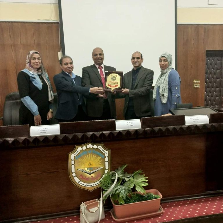 حصول عشيرة جوالة كلية العلوم علي المركز الثاني في مهرجان الأسمار الثاني