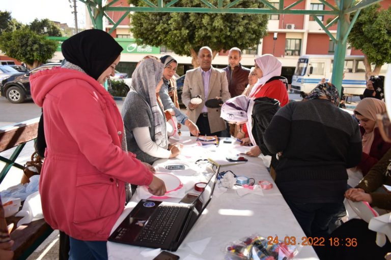 ورشة عمل المشغولات اليدوية