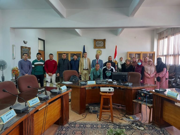 دورات مجانية في التحول الرقمي والحاسب الآلي للمتفوقين