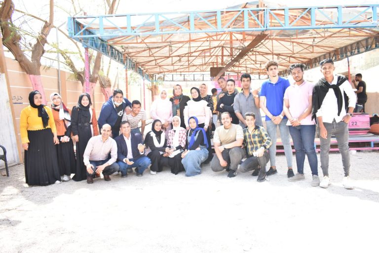 الاحتفال بيوم اليتيم