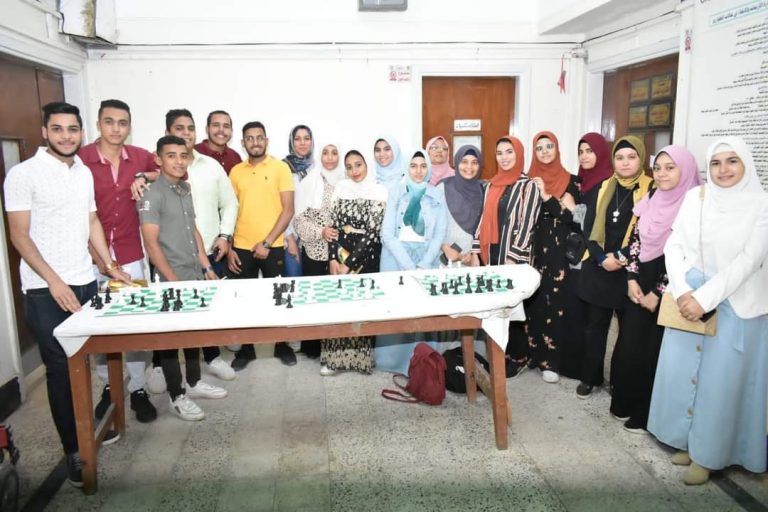 ورشة عمل لتعليم فنون الشطرنج