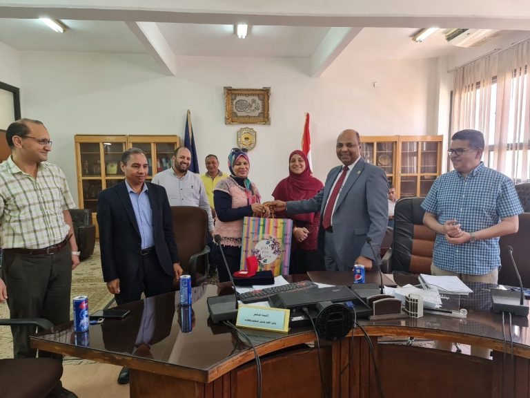 حفل تكريم امين كلية العلوم