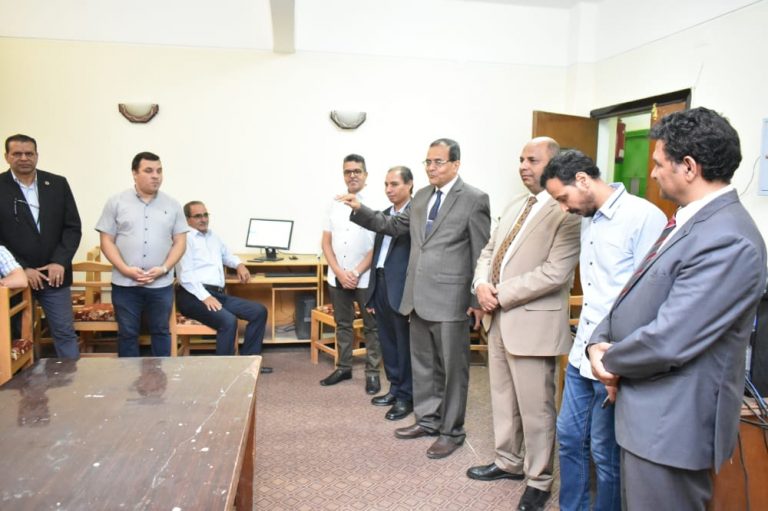 Train the faculty members at Sohag university on the “Thinqi” platform