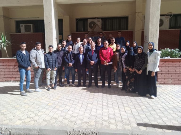 متابعة سير العمل بإدارة رعاية الشباب