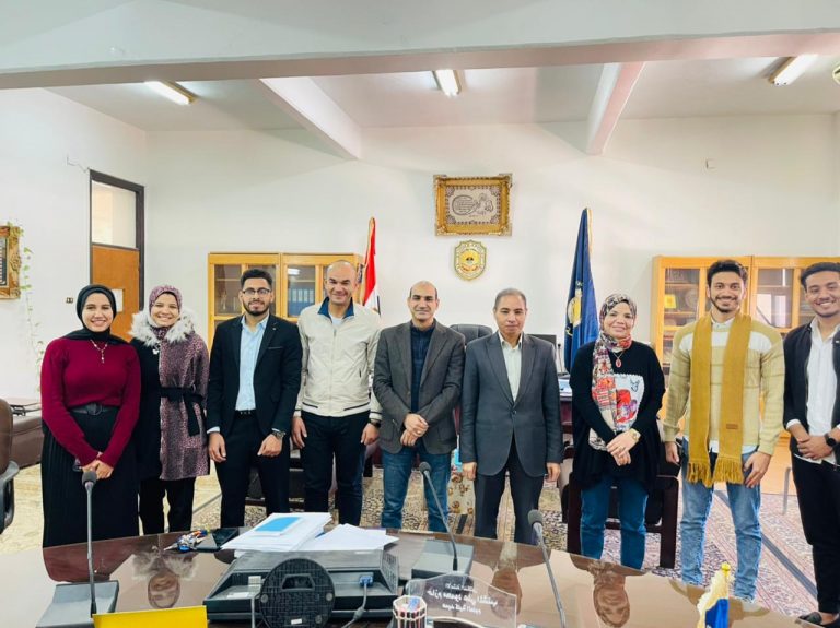 مسابقة ( الطالب والطالبة المثاليين )