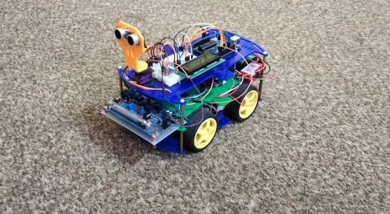 مشروع بكلية علوم سوهاج “روبوت الكشف عن الاشعاعات” يحظي بدعم رئاسة الجمهورية