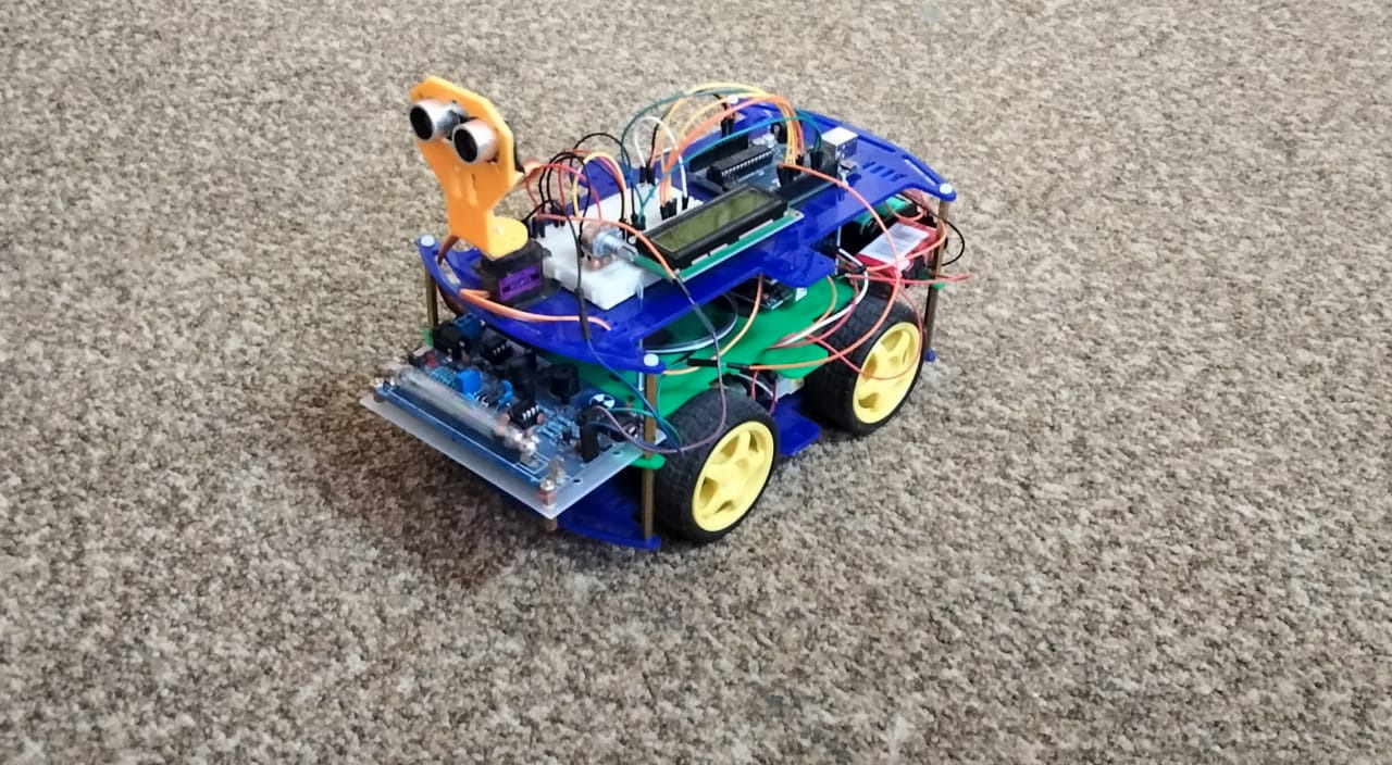 مشروع بكلية علوم سوهاج “روبوت الكشف عن الاشعاعات” يحظي بدعم رئاسة الجمهورية