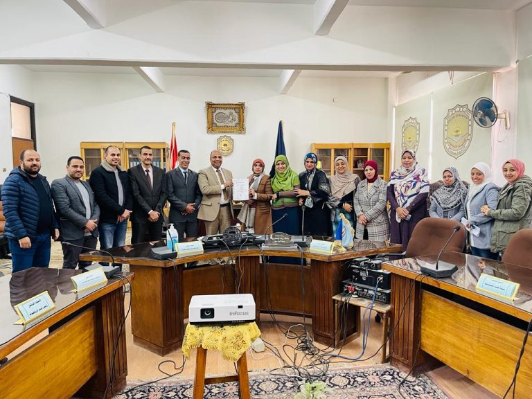 تكريم فريق الايزو وفريق المراجعين الداخليين