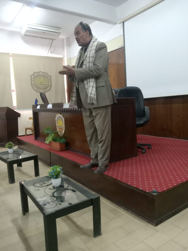 كلية العلوم تنظم ندوة توعوية بعنوان “ادارة النفايات”