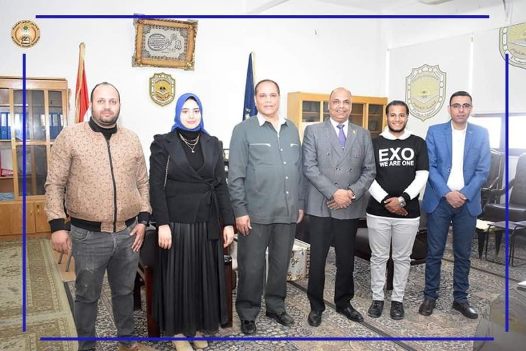 زيارة مدارس الزهور الخاصة لكلية العلوم