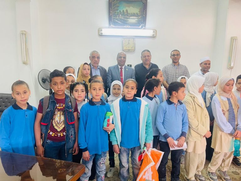 زيارة طلاب وطالبات المرحلة الابتدائية بمدرسة نجع احمد عثمان لكلية العلوم