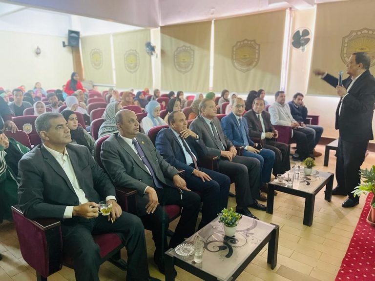 ندوة عن الزلازل وأسبابها وكيفية التعامل أثناء حدوث الزلزال