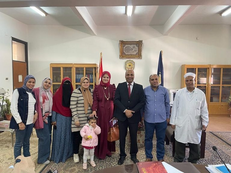 زيارة مدرسة ابوبكر الصديق الرسمية للغات لكلية العلوم