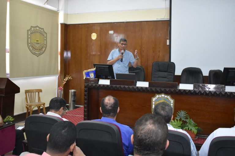 كلية العلوم تعقد ورشة العمل الثانية استعدادا للاعتماد البرامجي