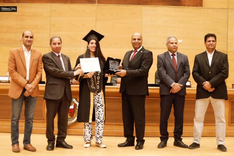 عميد الكلية يشهد حفل تخرج الدفعه ٤٥ لعام ٢٠٢٣م