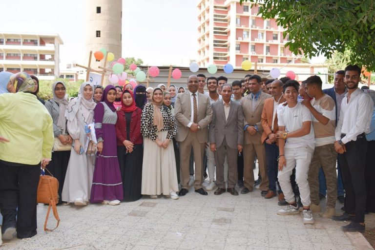 “كرنفال طلابي” لاستقبال الطلاب الجدد والقدامى بكلية العلوم