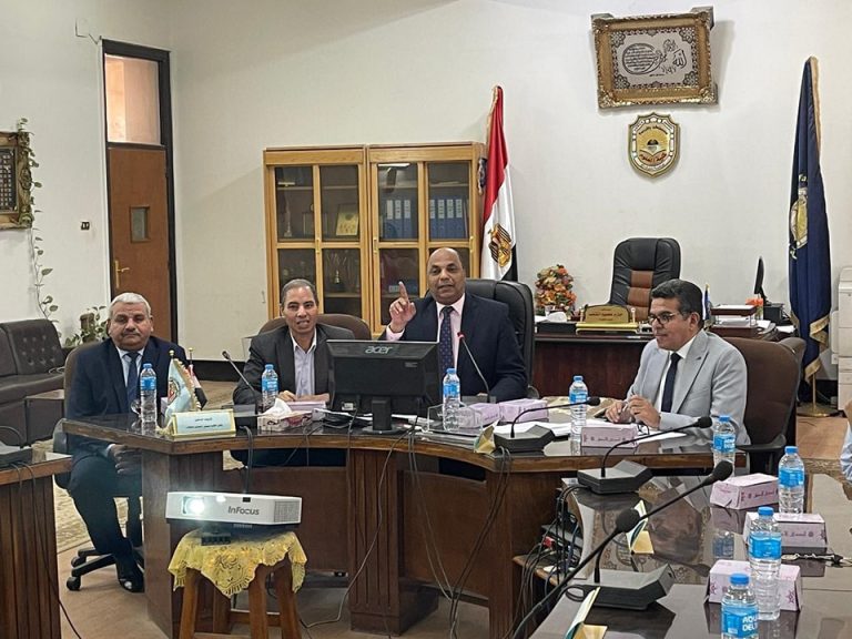 مجلس كليه العلوم بسوهاج رقم 516