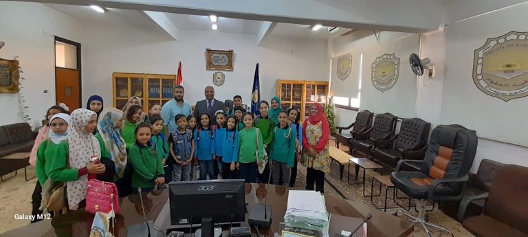 زيارة مدرسة محمد فريد الابتدائيه لكلية العلوم
