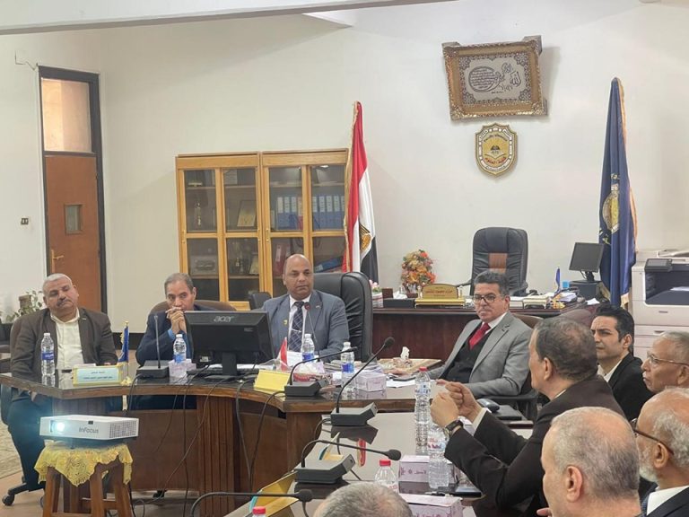 مجلس كليه العلوم بسوهاج رقم 519