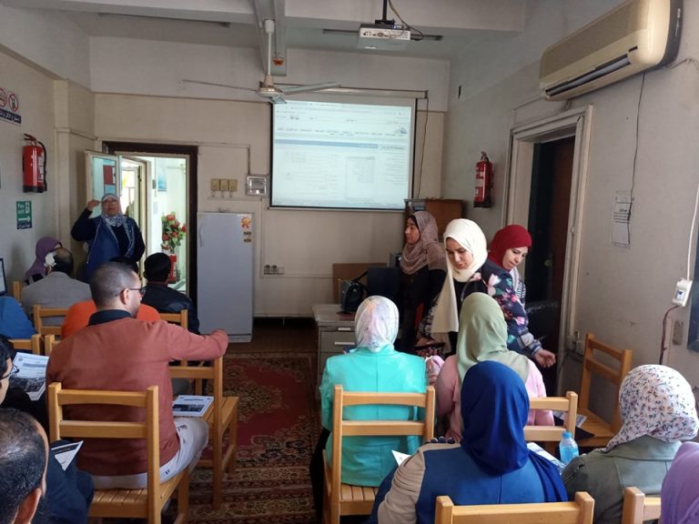 ورشة عمل بعنوان “المكتبة الرقمية”