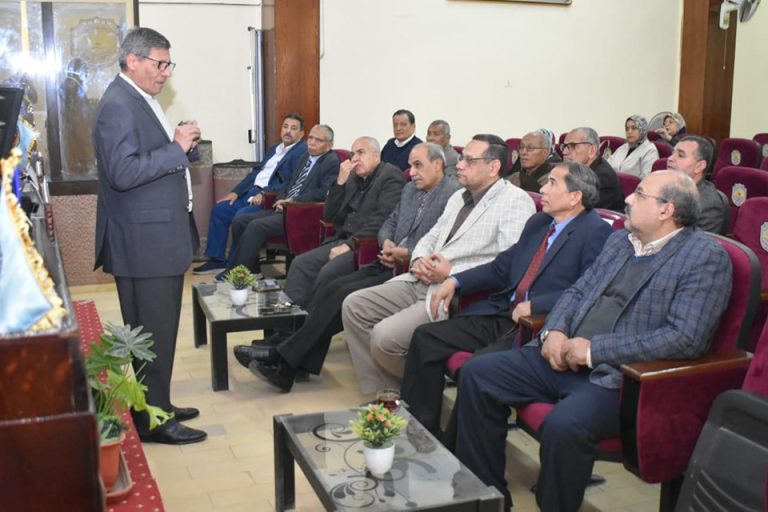 سلسله من اللقاءات التحضيرية بكلية العلوم استعدادا للاعتماد البرامجى