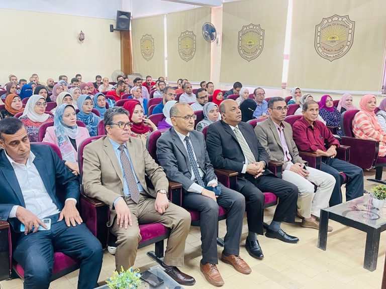 كلية العلوم تنظم دورة “اساسيات الاسعافات الاوليه “