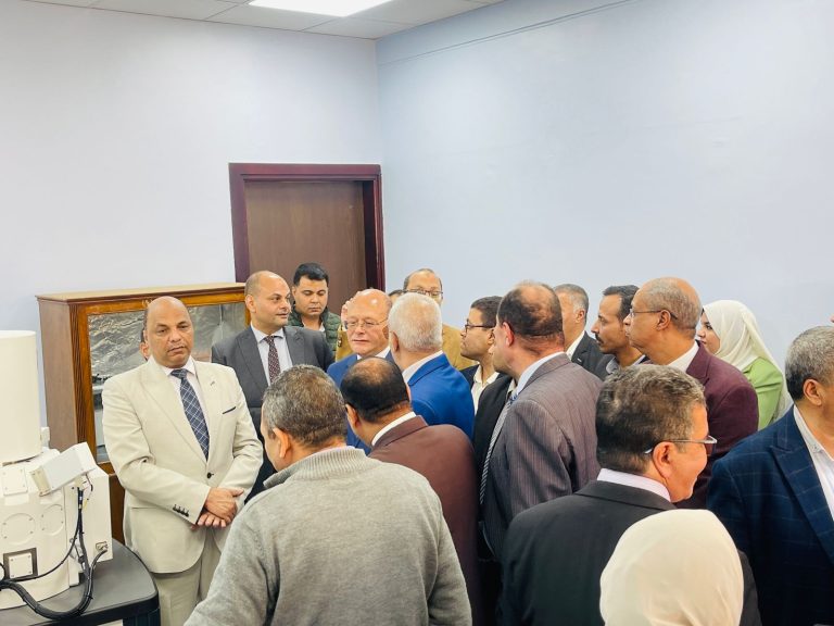 الميكروسكوب الالكتروني (11)