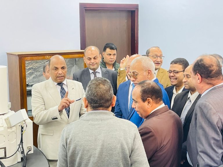 الميكروسكوب الالكتروني (13)