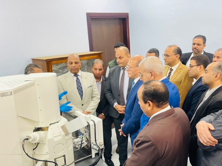 الميكروسكوب الالكتروني (23)