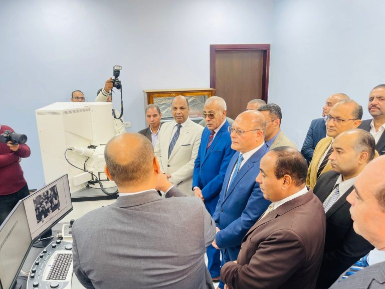 الميكروسكوب الالكتروني (53)