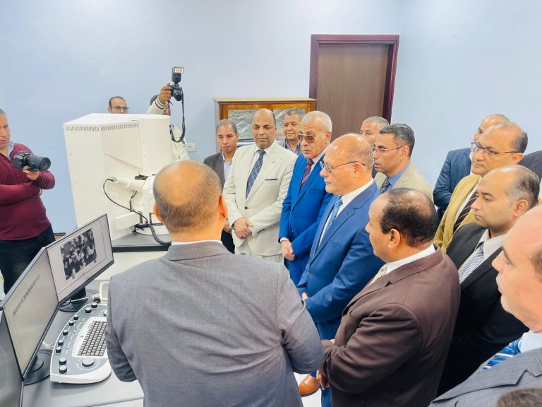 الميكروسكوب الالكتروني (55)