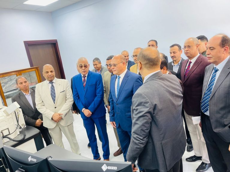 الميكروسكوب الالكتروني (77)