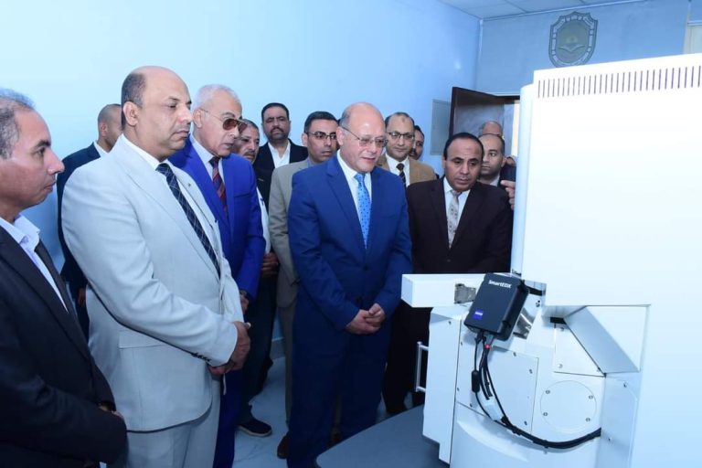 الميكروسكوب الالكتروني (81)