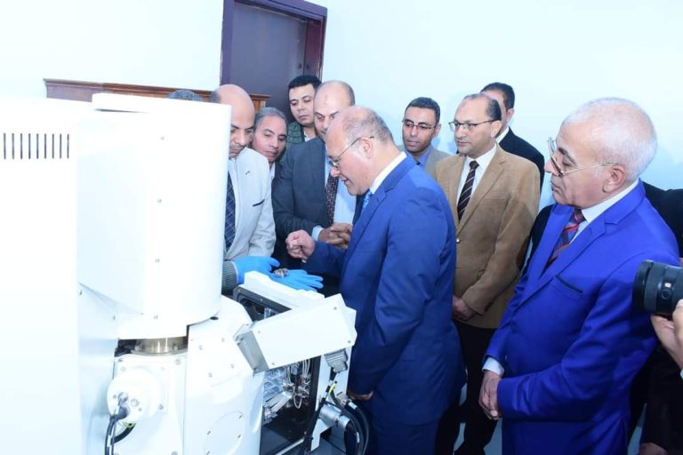 الميكروسكوب الالكتروني (87)