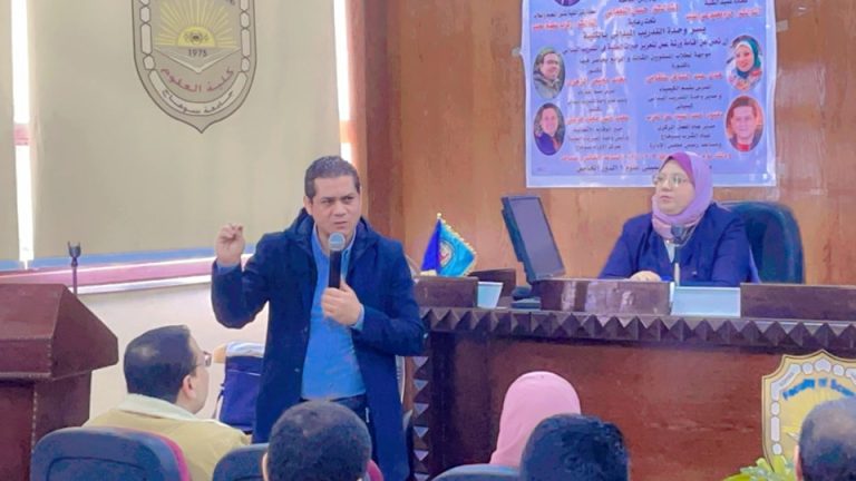 ورشة العمل الأولى لطلاب المستويين الثالث والرابع بوحدة التدريب الميدانى