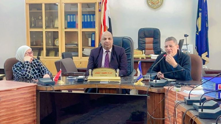 اجتماع سعادة أ.د حازم المشنب عميد كلية العلوم مع أعضاء فريق المراجعة الداخلية