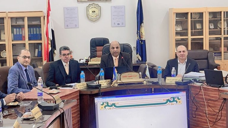 مجلس كليه العلوم بسوهاج رقم 532