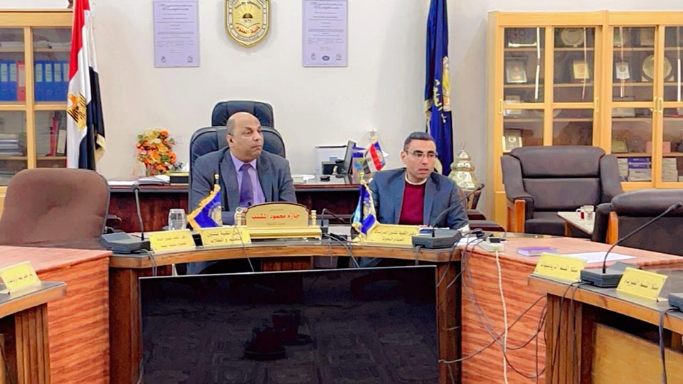 انعقاد سلسلة من الاجتماعات المكثفة لمناقشة سبل تطوير العمل الإداري بالكلية