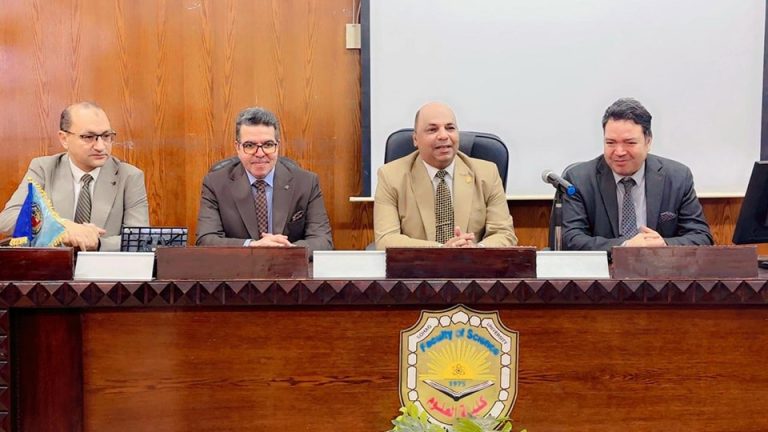 ندوة توعوية حول “ريادة الأعمال ومستقبل المشروعات”