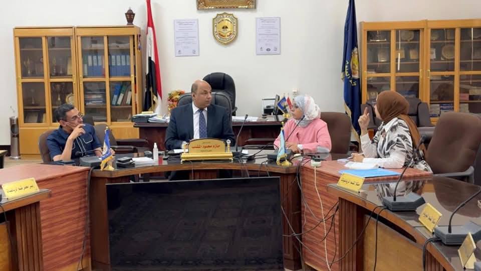 الموارد البشرية بكلية العلوم تستكمل مهمة استخراج بيانات الحالة من خلال منصة زاد