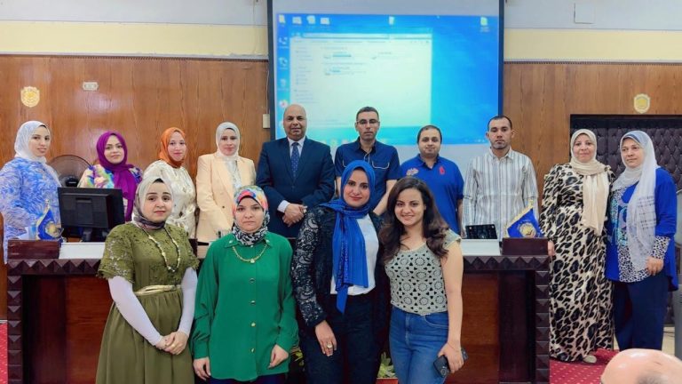 مناقشة محاور التطوير الشامل والتحول الرقمي للادارات