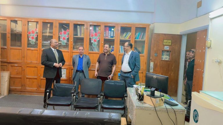 عميد الكلية يتفقد اخر التطورات التي شهدتها المعشبة مؤخرًا بدعم من الكلية