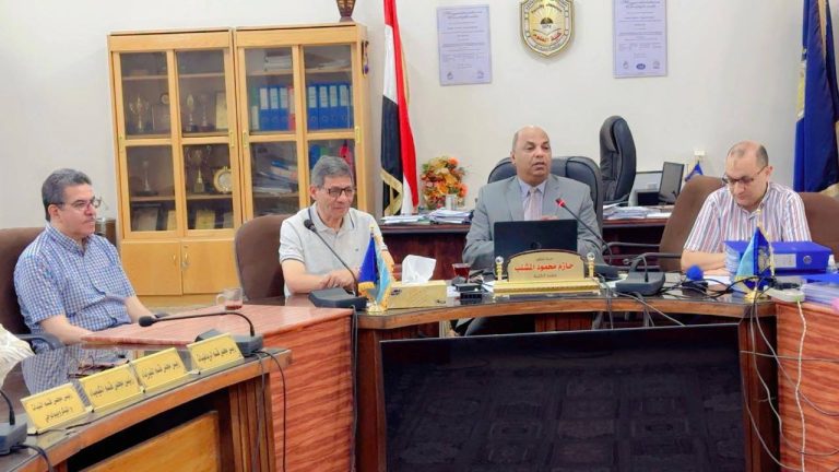 لتحضيرات النهائية للتقدم بطلب الاعتماد المؤسسي