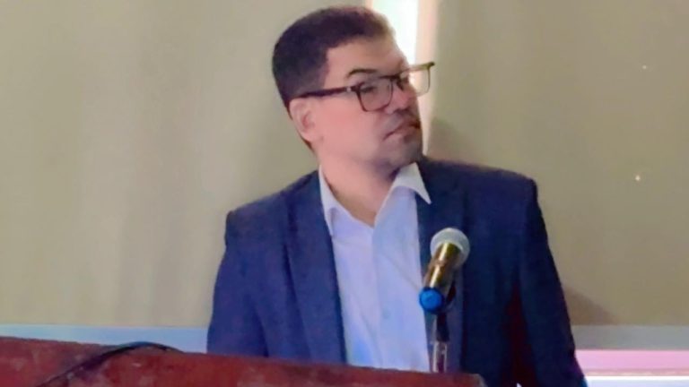 محاضرة علمية بعنوان “تسجيل براءة الاختراع وتمويل مشاريع التخرج”