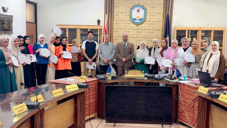 ندوة تدريبية بكلية العلوم “أساسيات التحاليل الطبية المبادئ والتقنيات”